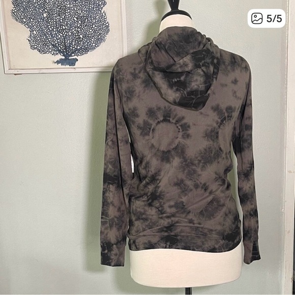 Volcom Black Tie-Dye Hoodie - Picture 2 of 2